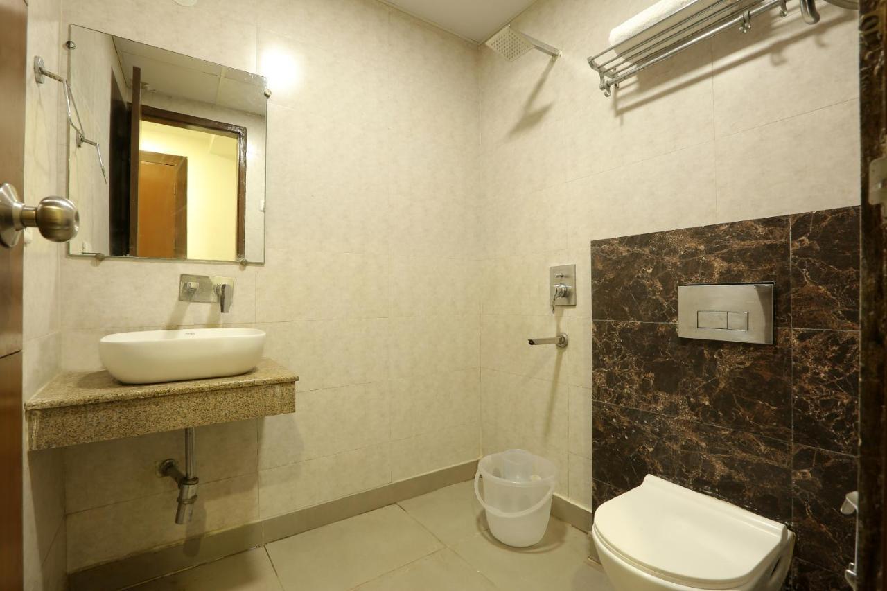 Hotel Qualia Suites New Delhi Eksteriør billede