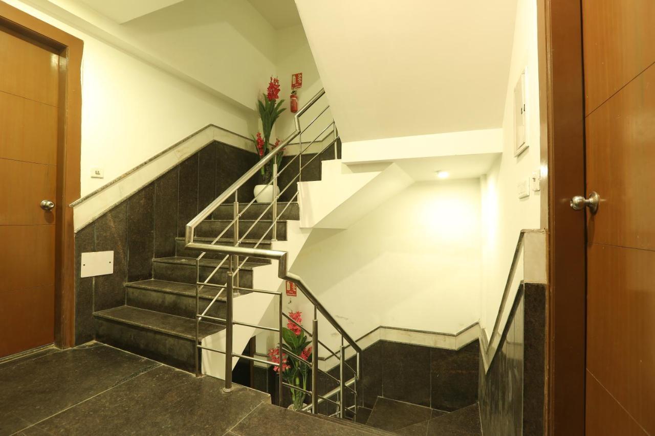 Hotel Qualia Suites New Delhi Eksteriør billede