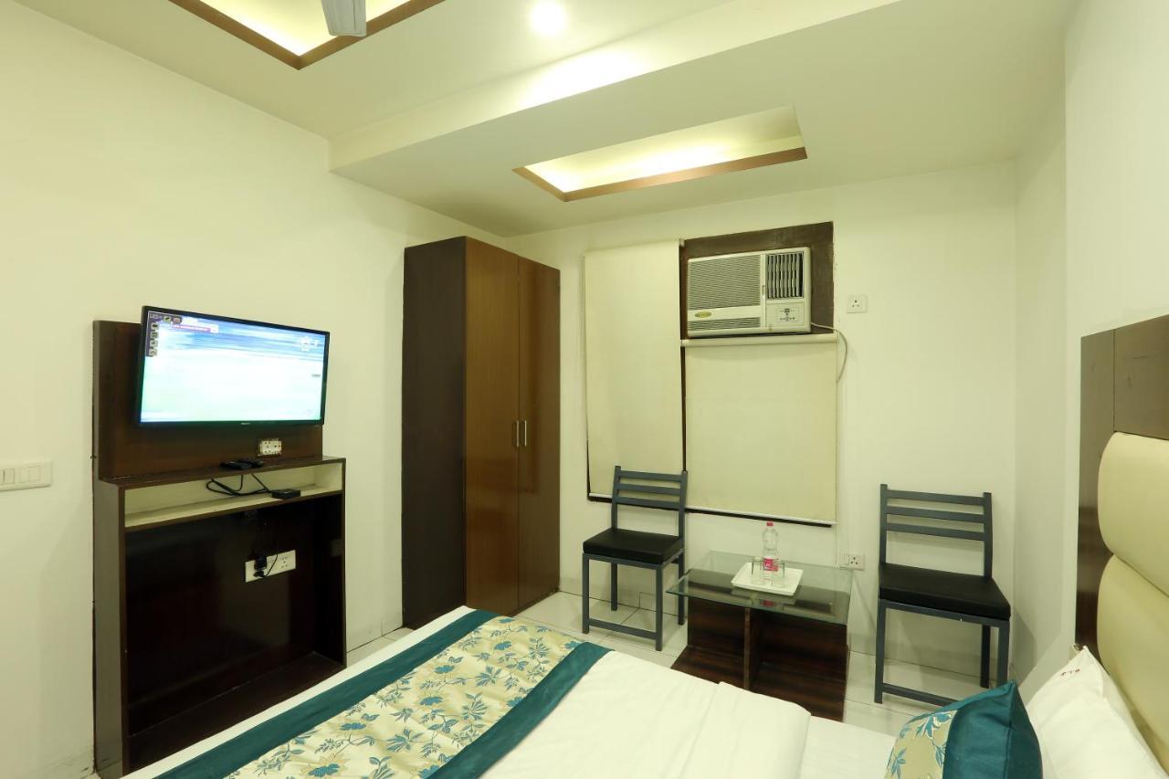 Hotel Qualia Suites New Delhi Eksteriør billede