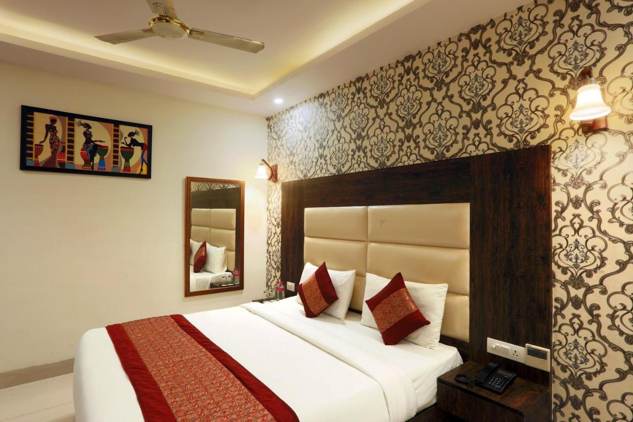 Hotel Qualia Suites New Delhi Eksteriør billede