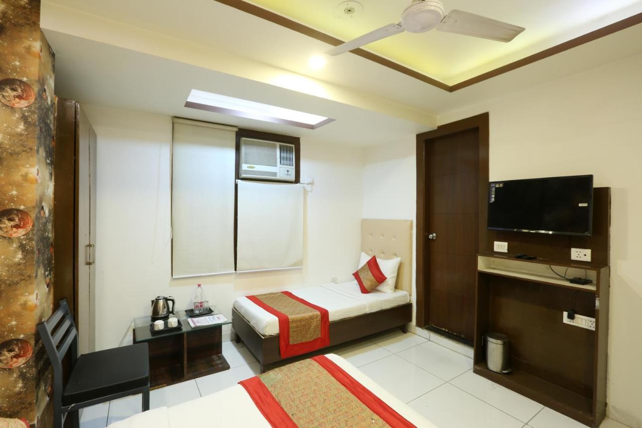 Hotel Qualia Suites New Delhi Eksteriør billede