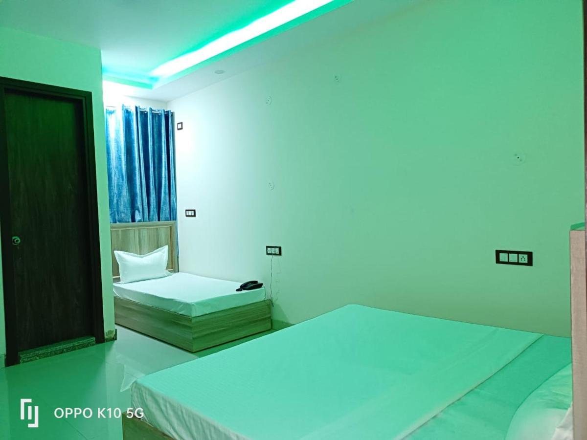Hotel Qualia Suites New Delhi Eksteriør billede