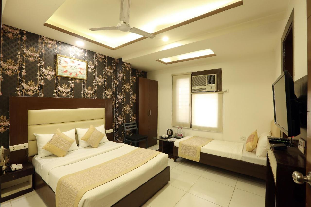 Hotel Qualia Suites New Delhi Eksteriør billede