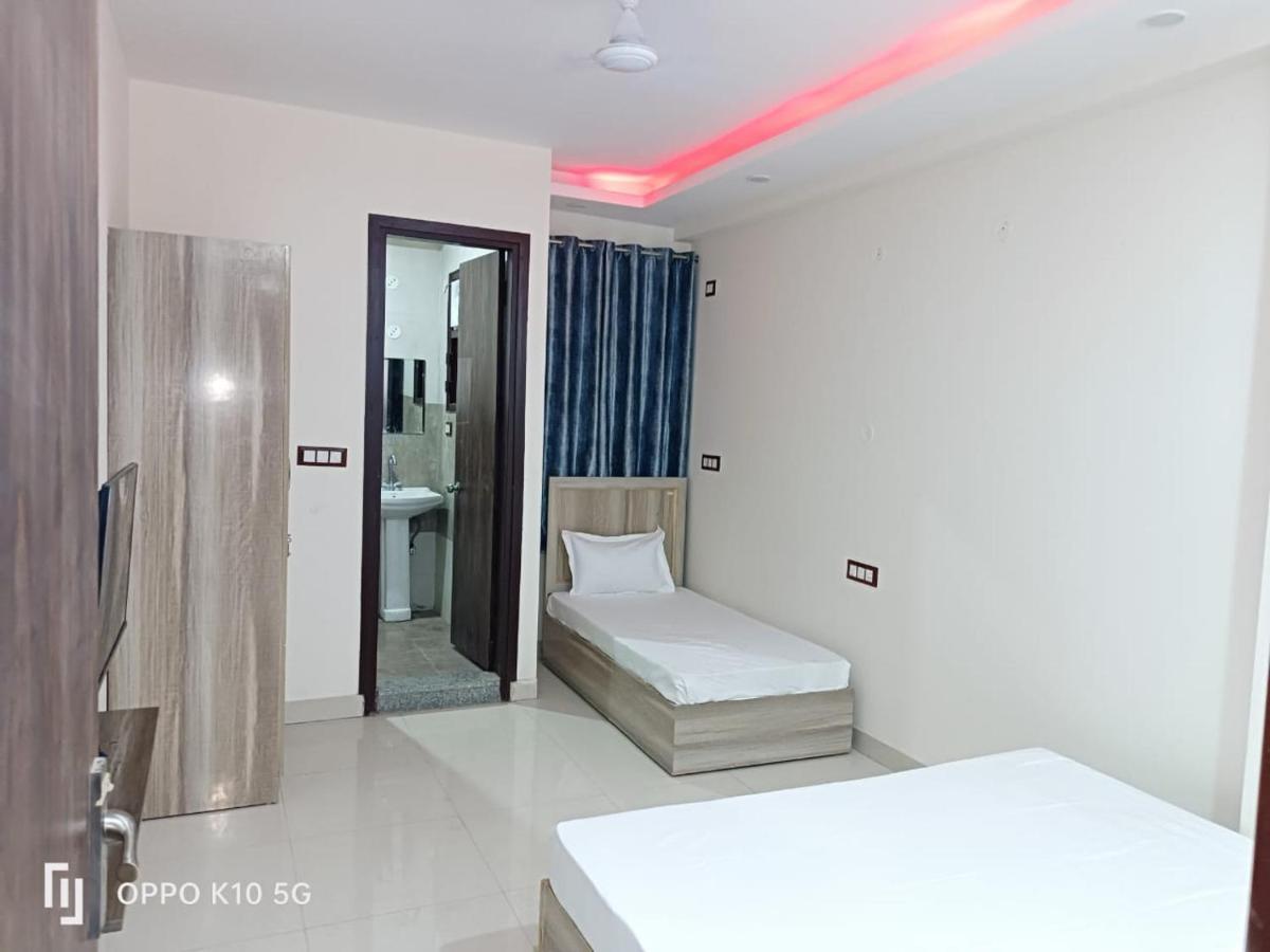 Hotel Qualia Suites New Delhi Eksteriør billede